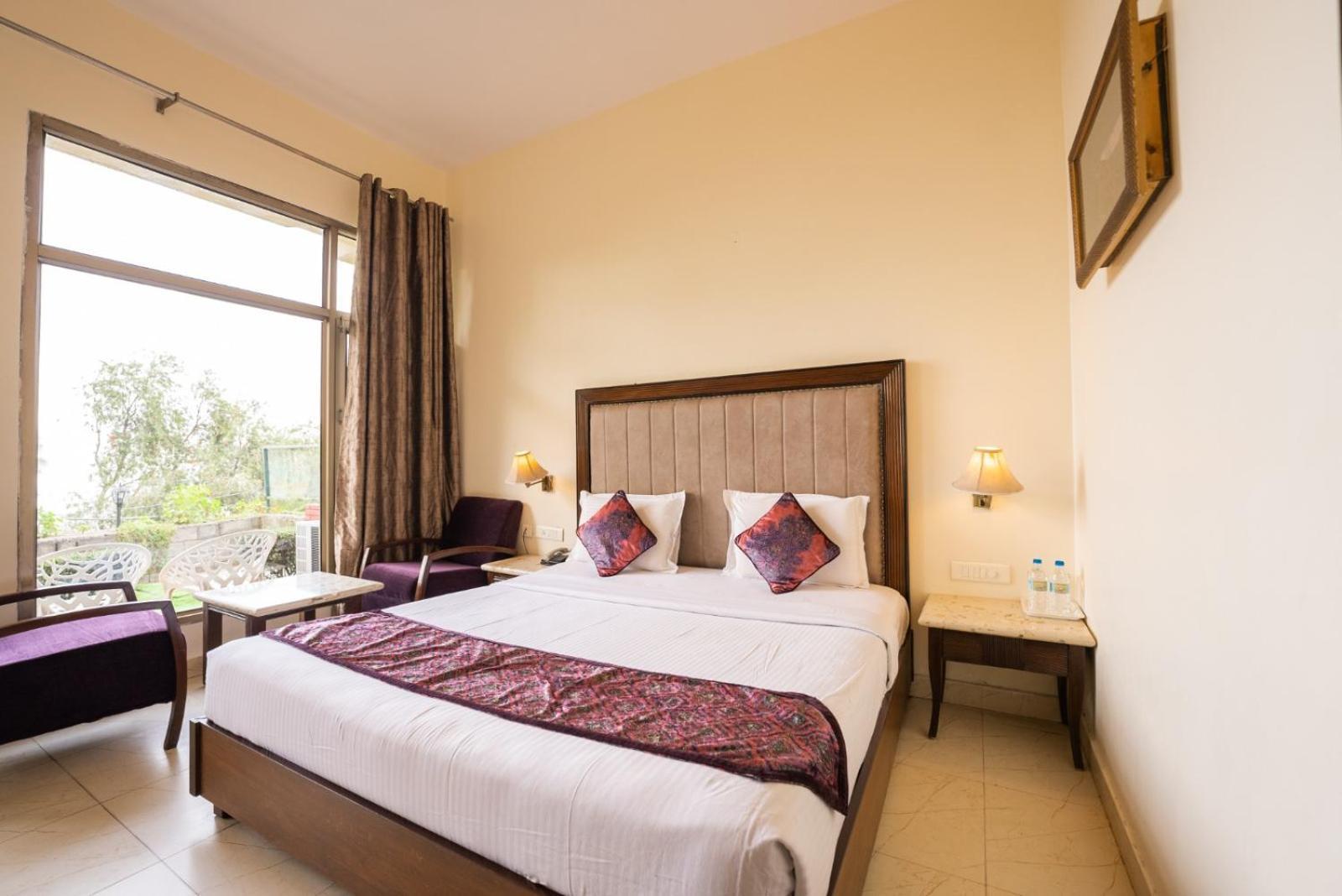 Kasauli Castle Resort Esterno foto