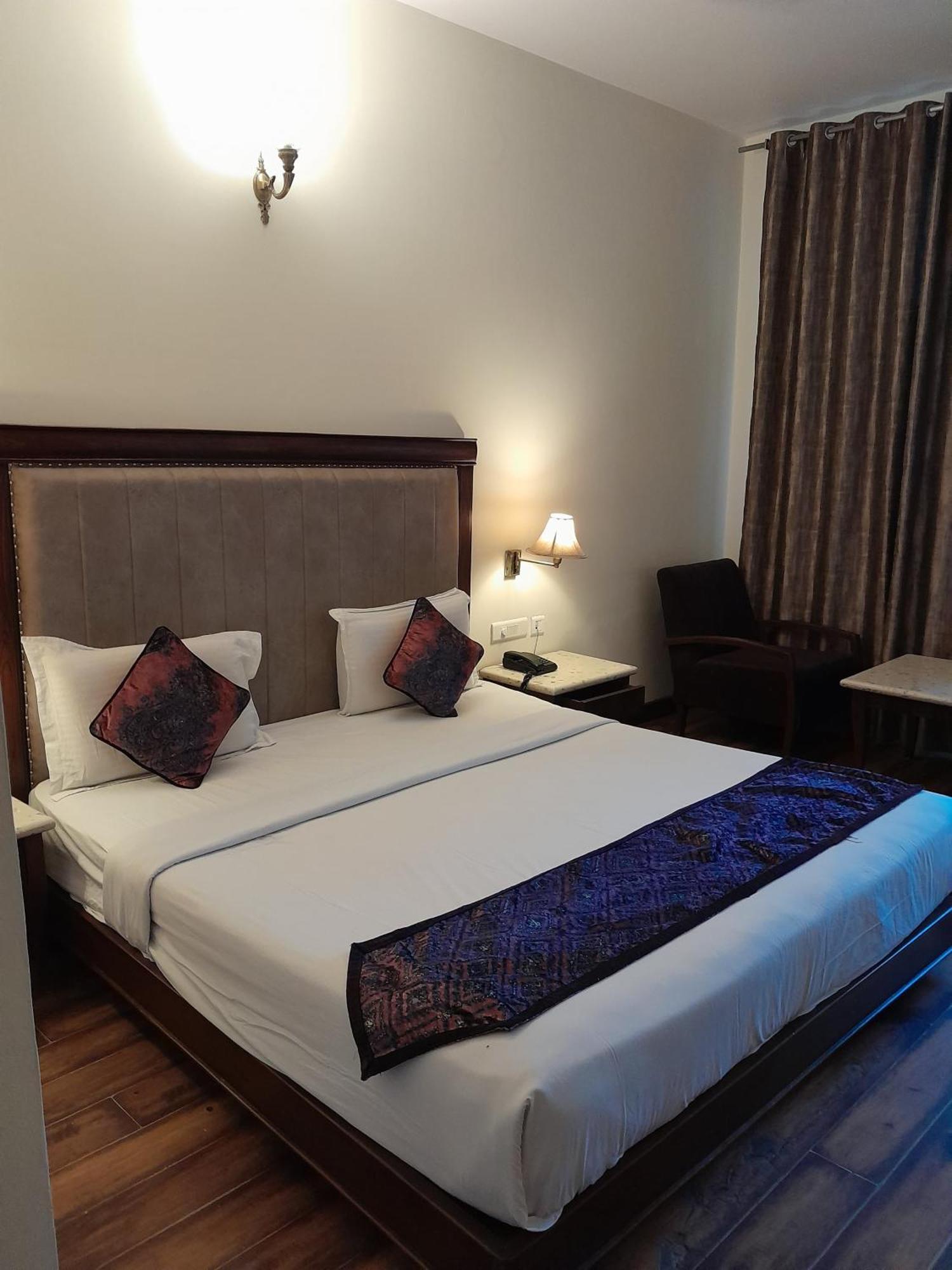 Kasauli Castle Resort Esterno foto