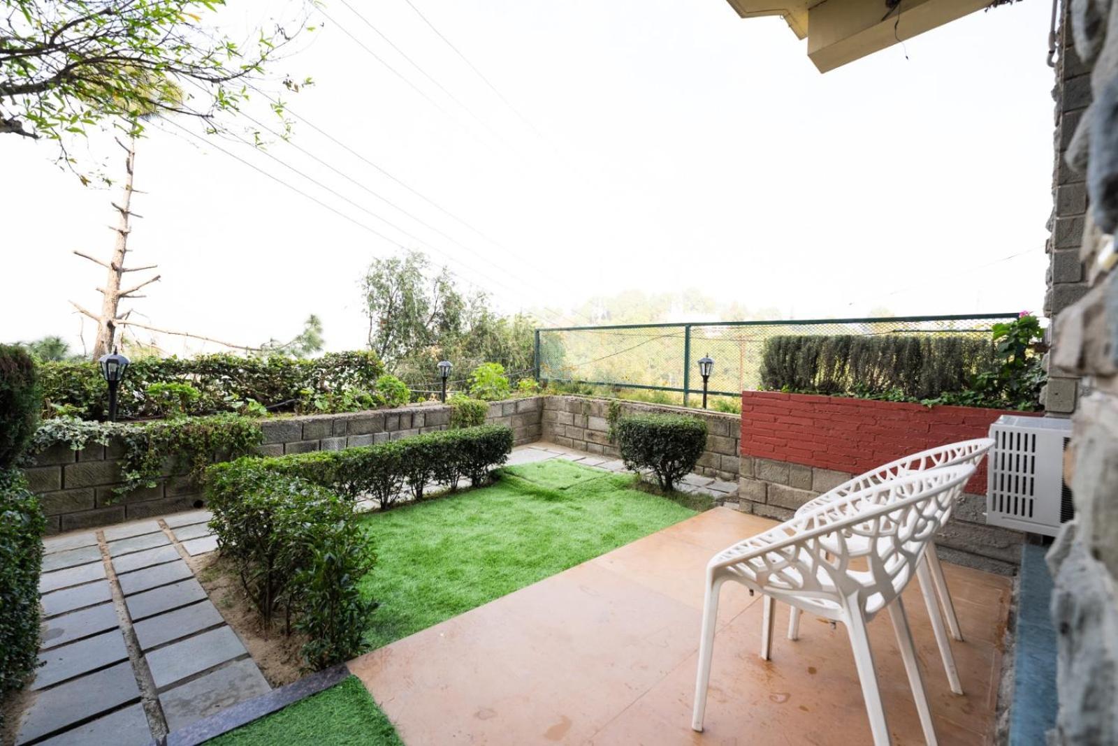 Kasauli Castle Resort Esterno foto