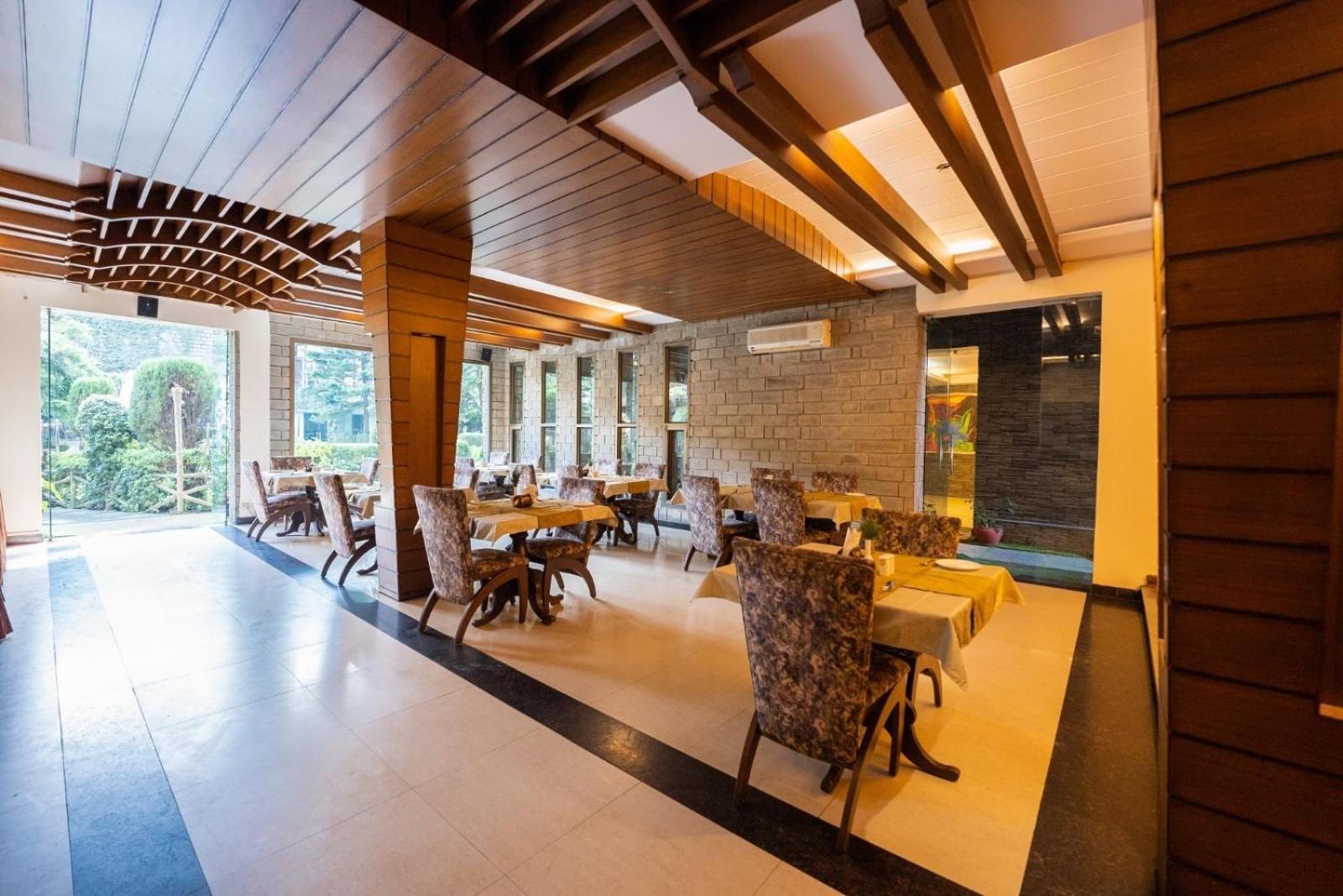 Kasauli Castle Resort Esterno foto