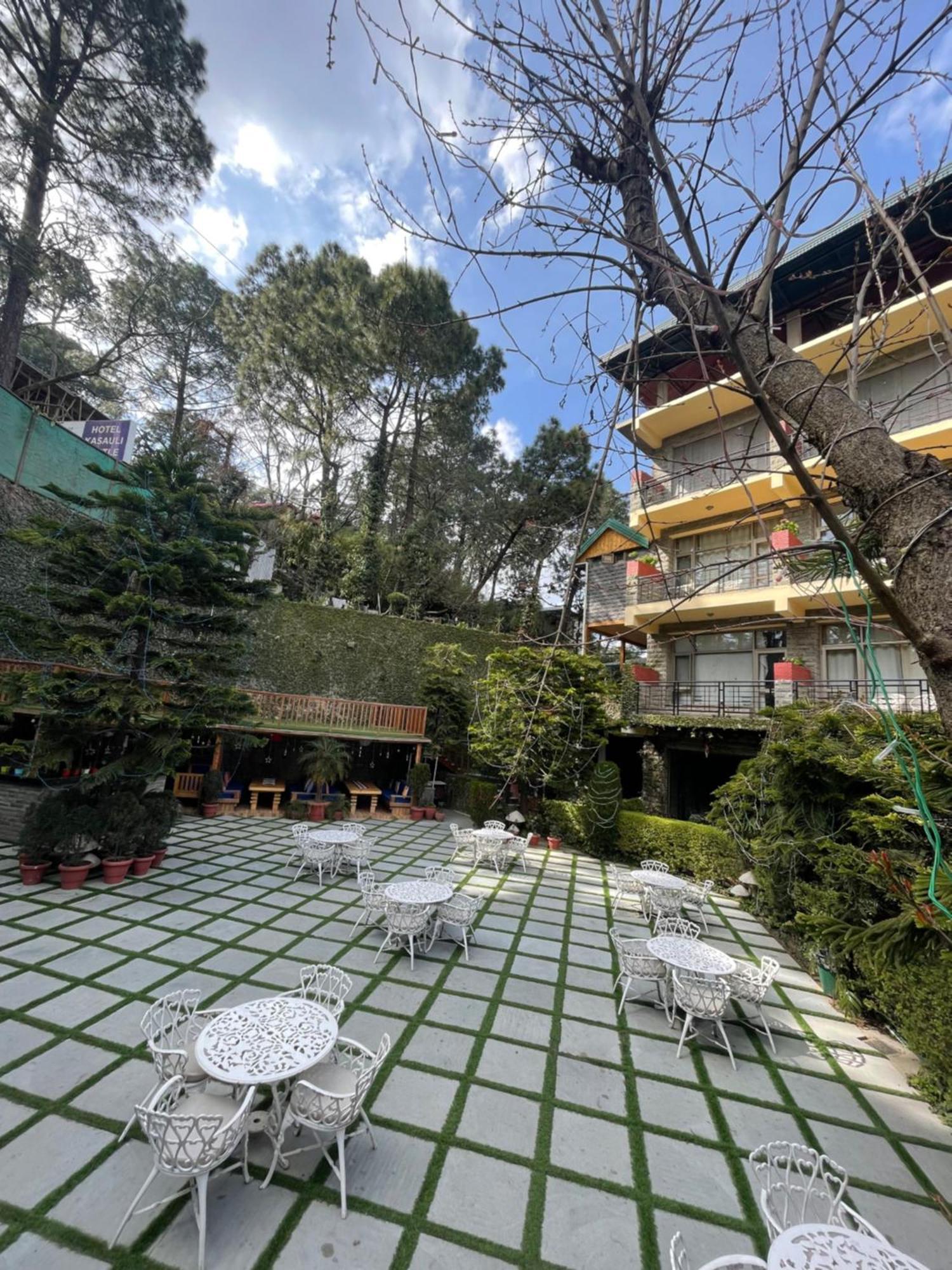 Kasauli Castle Resort Esterno foto