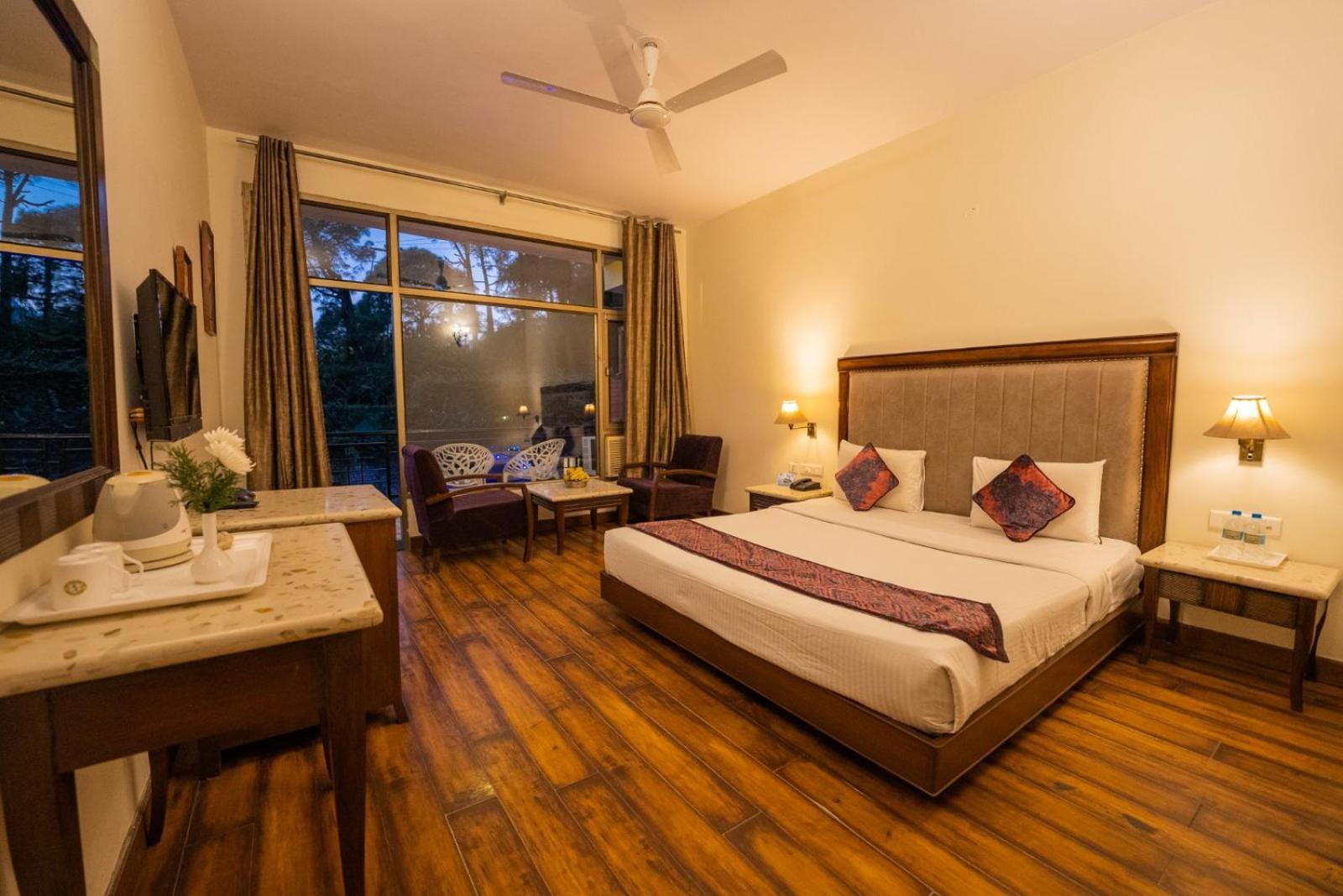 Kasauli Castle Resort Esterno foto