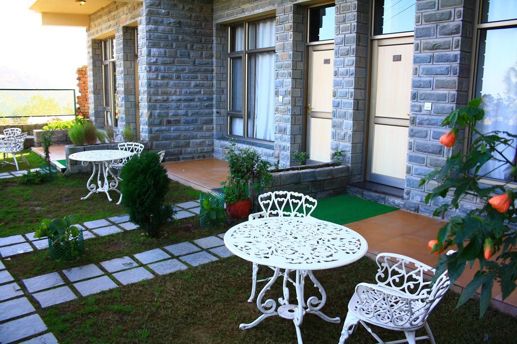 Kasauli Castle Resort Esterno foto